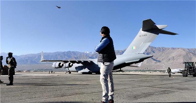 莫迪到访空军基地画面仍可见S-400