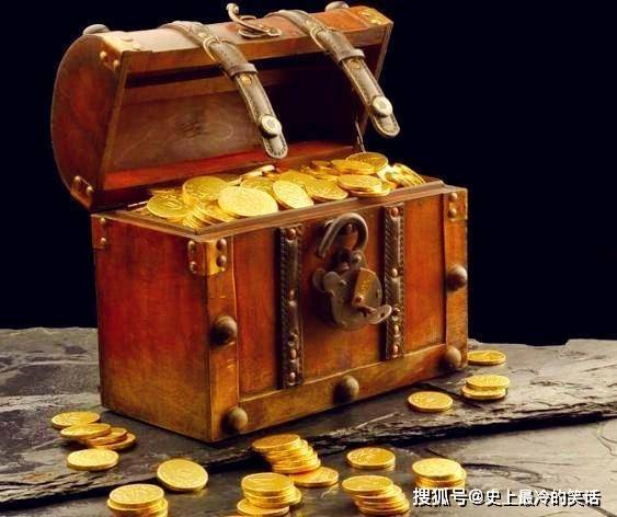 震惊！男子梦见已故妈妈藏金条就把墙砸了，真相令人意外！
