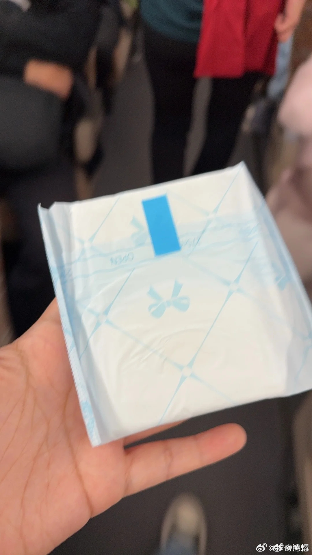 终于等到高铁免费卫生巾了