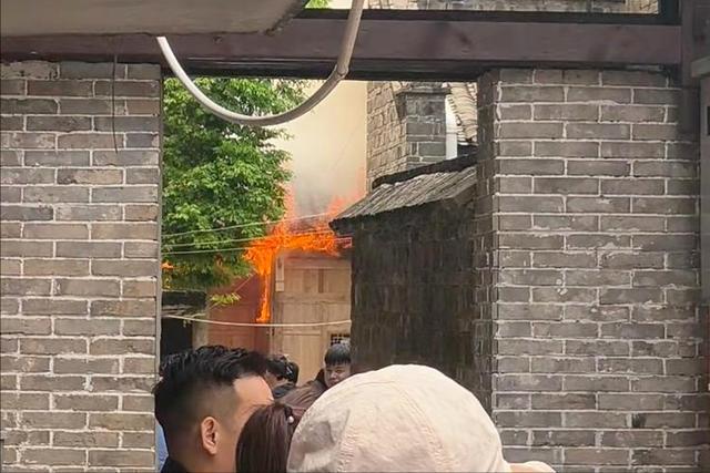 金丝楠木博物馆起火