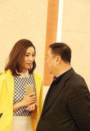 女星父亲自称没贪污 原单位回应