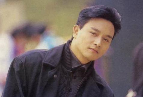 “跳楼机”红了 华语乐坛黄了：娱乐产业的冰火两重天