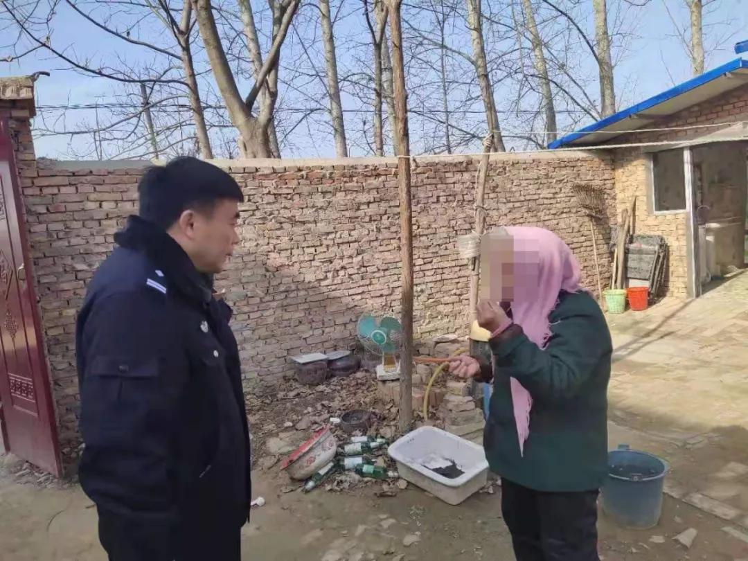 民警关心老人 一查竟是28年前命案犯
