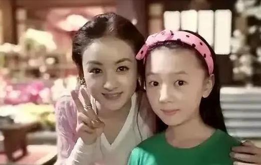 震惊！黄杨钿甜父亲被查 3大疑点待解，背后真相令人深思