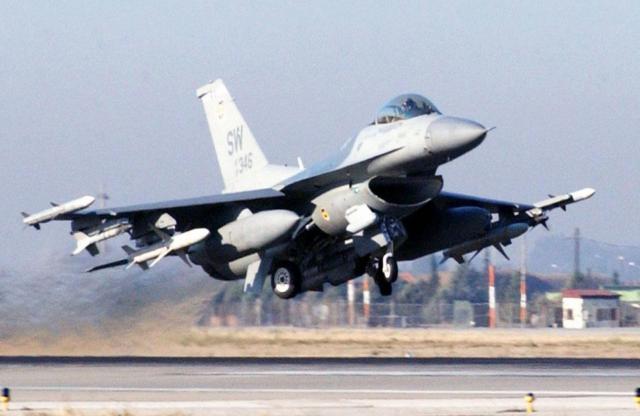 印智库宣称摧毁8架巴F-16可信度高吗？真相令人震惊！
