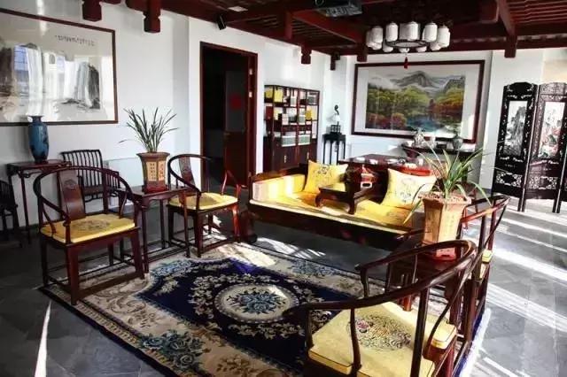 震惊！传重庆一贪官祖坟挖出3公斤金砖，背后隐藏惊人秘密！