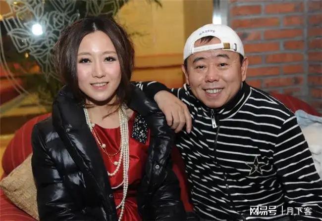 震惊！潘长江携女儿现身南昌引热议，父女同框画面太温馨！